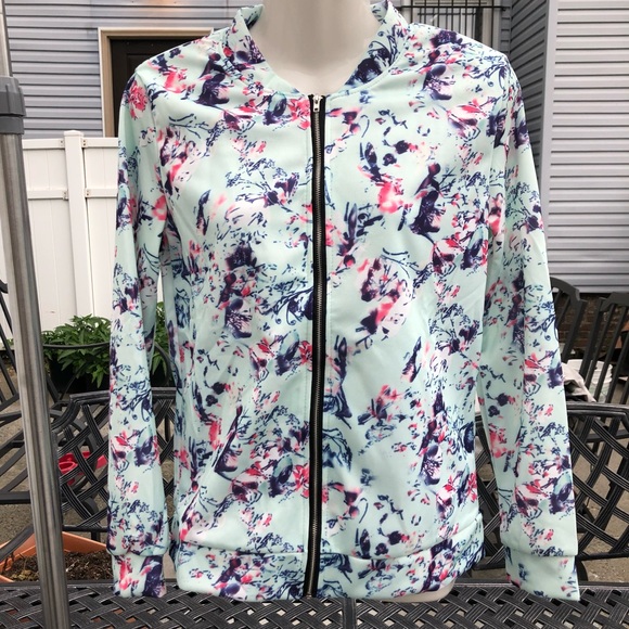 RATED 5🌟 NEW Mint Green Floral Bomber Jacket - Picture 3 of 7